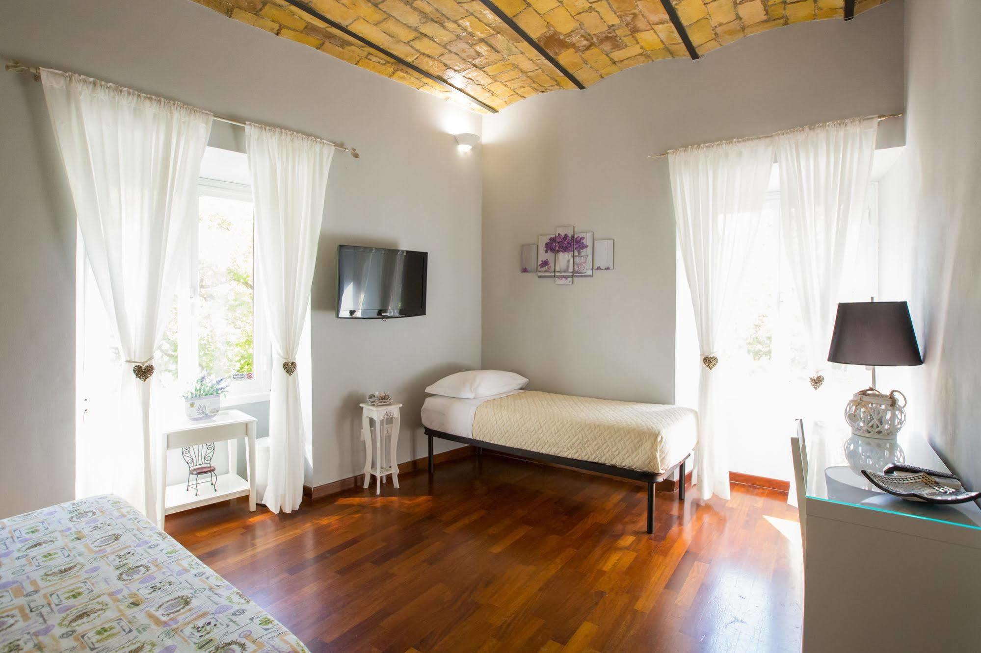 Residenza Sistina Hotel Rome Bagian luar foto